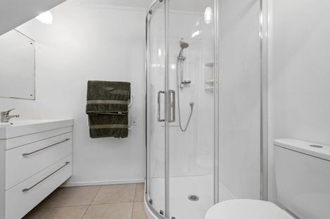 Photo of property in 40a Duncansby Road, Stanmore Bay, Whangaparaoa, 0932
