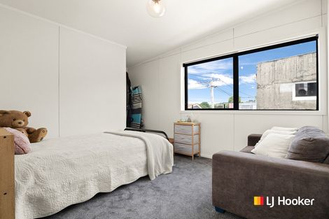 Photo of property in 108 Oxford Street, South Dunedin, Dunedin, 9012