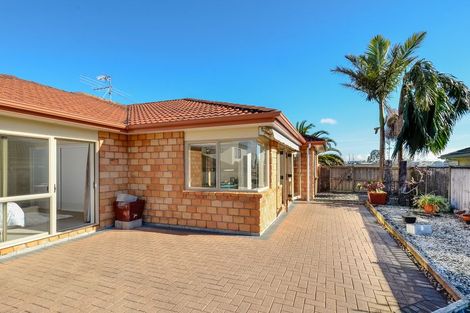 Photo of property in 34 Jadewynn Drive, Massey, Auckland, 0614