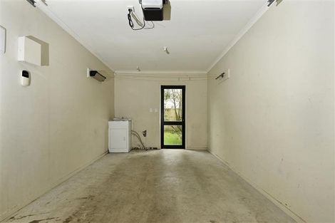 Photo of property in 56 Verdale Circle, Glen Eden, Auckland, 0602