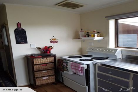 Photo of property in 73 Brandon Street, Featherston, 5710