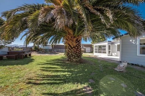 Photo of property in 2 Shelswell Street, Westport, 7825