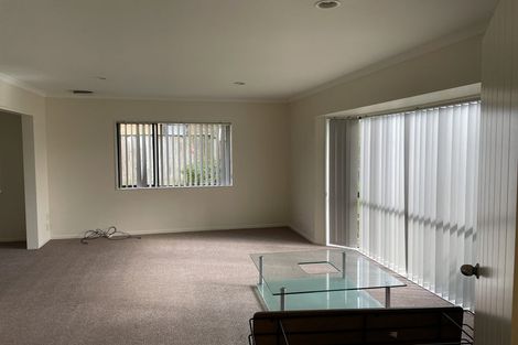 Photo of property in 6 Franshell Crescent, East Tamaki, Auckland, 2013