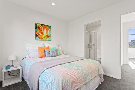 Photo of property in 11 Meg Lane, Glen Eden, Auckland, 0602