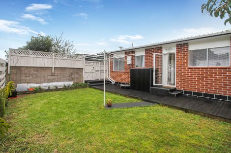 Photo of property in 1/83 Birkdale Road, Birkdale, Auckland, 0626