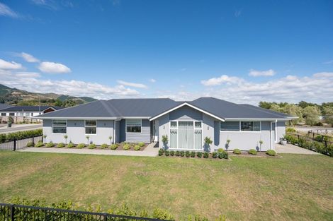 Photo of property in 2 Hallmark Drive, Hope, Richmond, 7020