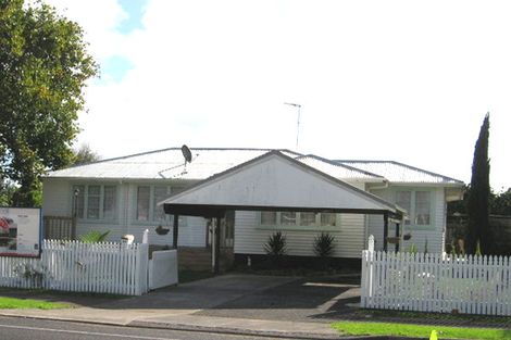 Photo of property in 65 Matipo Road, Te Atatu Peninsula, Auckland, 0610