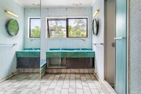 Photo of property in 229a Golf Road, Titirangi, Auckland, 0604