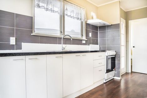 Photo of property in 12 Kohinoor Avenue, Mangere, Auckland, 2022