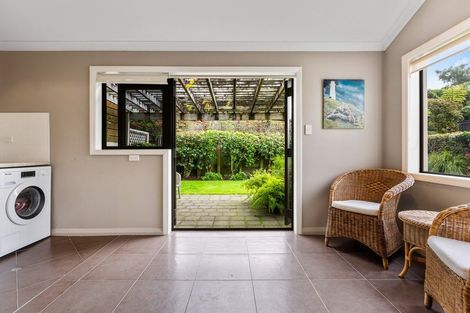 Photo of property in 4 Kororako Grove, Whalers Gate, New Plymouth, 4310