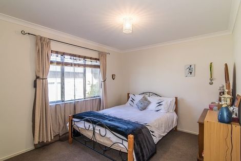 Photo of property in 65 Kotuku Drive, Paraparaumu Beach, Paraparaumu, 5032
