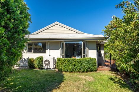 Photo of property in 12 Lionel Place, Mapua, 7005