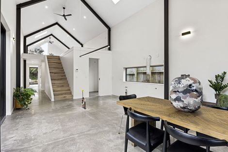Photo of property in 88 Wairau Road, Oakura, 4314