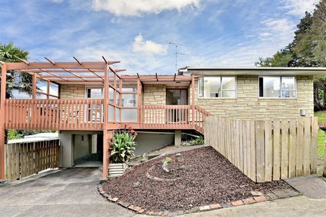 Photo of property in 35 Leaver Place, Weymouth, Auckland, 2103