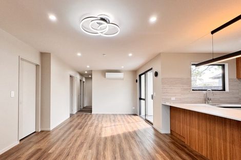 Photo of property in 7 Akoranga Place, Hornby, Christchurch, 8042