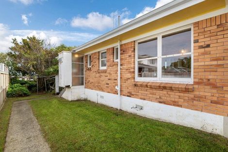 Photo of property in 3/5 Moana Avenue, Belmont, Auckland, 0622