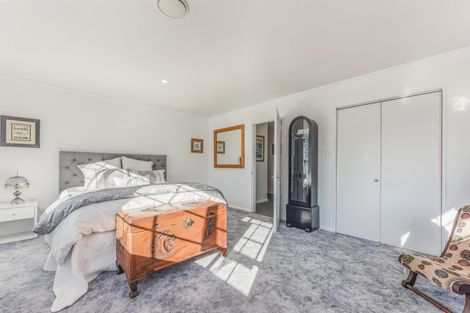 Photo of property in 215a Waikawa Road, Waikawa, Picton, 7220