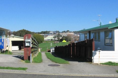 Photo of property in 13 Te Arataura Street, Takapuwahia, Porirua, 5022