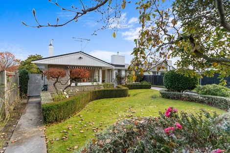 Photo of property in 229 Memorial Avenue, Burnside, Christchurch, 8053