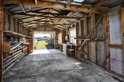 Photo of property in 277 South Road, Hawera, 4610