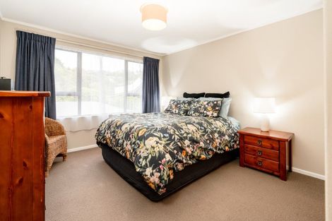 Photo of property in 12 Makatote Grove, Churton Park, Wellington, 6037