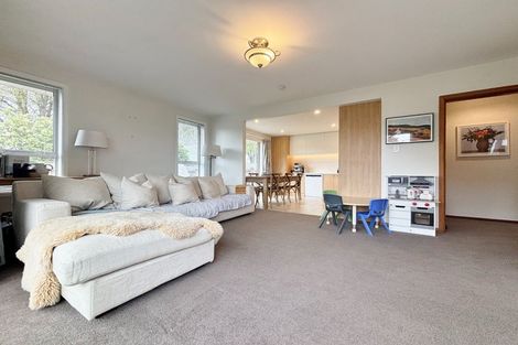 Photo of property in 2/38 Dee Street, St Albans, Christchurch, 8014