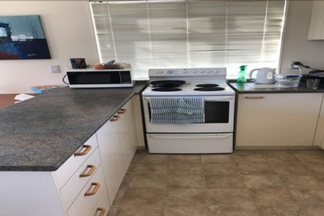 Photo of property in 4 Marine Parade, Mount Maunganui, 3116