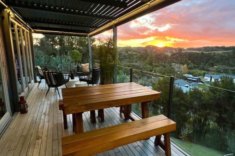 Photo of property in 93a Yorke Road, Haruru, 0204