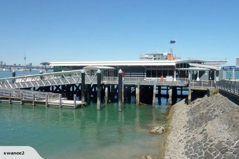 Photo of property in 14a Glade Place, Birkenhead, Auckland, 0626