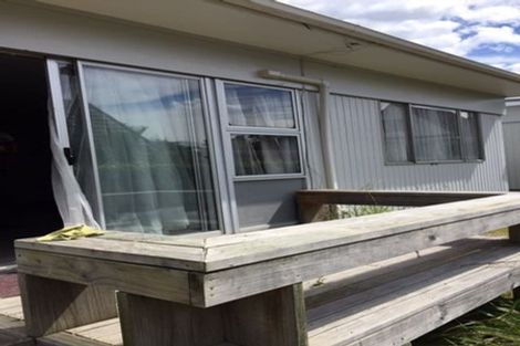 Photo of property in 2/11 Aorangi Place, Birkenhead, Auckland, 0626