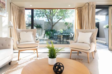 Photo of property in Highwic, 32u3 Hobson Street, Thorndon, Wellington, 6011