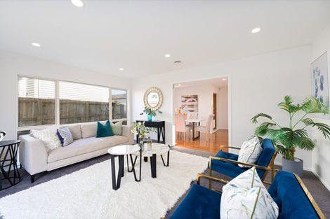 Photo of property in 7 Merlot Way, Te Atatu South, Auckland, 0610