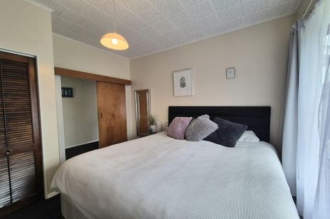 Photo of property in 101 The Parade, Island Bay, Wellington, 6023