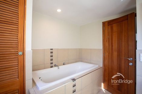 Photo of property in 6b Chatsworth Road, Silverstream, Upper Hutt, 5019