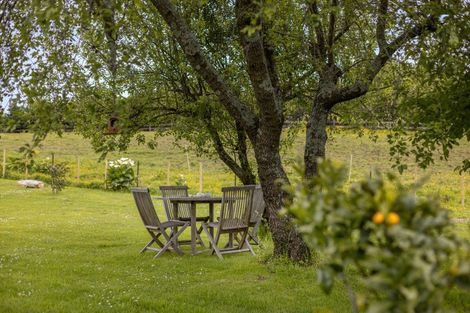 Photo of property in 209 Tiro Tiro Road, Levin, 5510