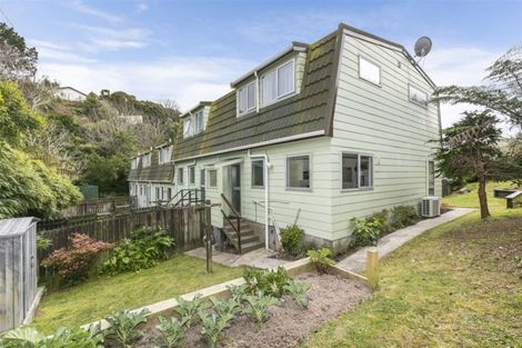Photo of property in 12/2 Burdendale Grove, Churton Park, Wellington, 6037