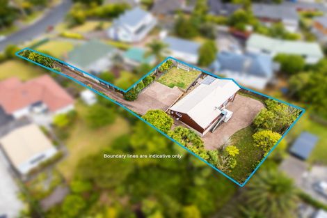 Photo of property in 2/23 Duncan Avenue, Te Atatu South, Auckland, 0610
