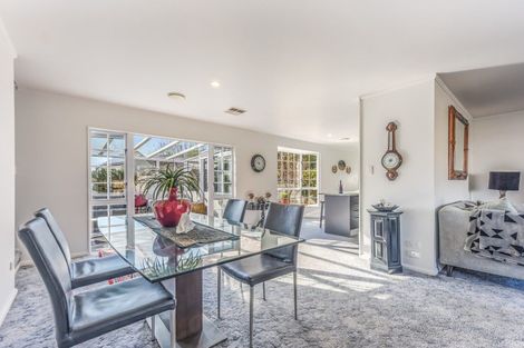 Photo of property in 215a Waikawa Road, Waikawa, Picton, 7220