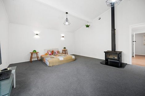 Photo of property in 8 Lorraine Place, Glenview, Hamilton, 3206