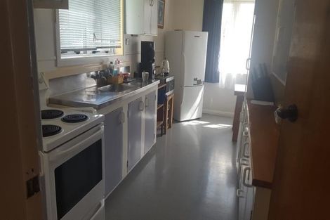 Photo of property in 11 Arimu Road, Papakura, 2110