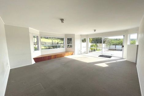 Photo of property in 74 Deacon Road, Riverhead, Kumeu, 0892
