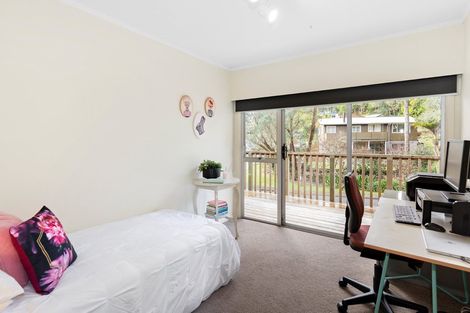 Photo of property in 26 Daffodil Street, Titirangi, Auckland, 0604