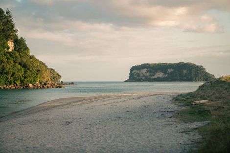 Photo of property in 104 Barbara Avenue, Whangamata, 3620