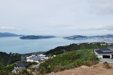 Photo of property in 11 Grumman Lane, Newlands, Wellington, 6037