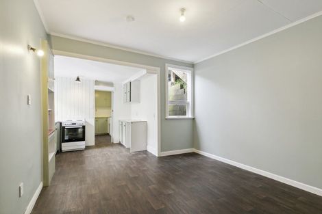 Photo of property in 37 Ribble Street, Island Bay, Wellington, 6023