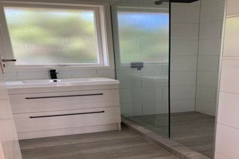 Photo of property in 1/5b Mcintyre Road, Mangere Bridge, Auckland, 2022