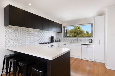 Photo of property in 218 Ngatai Road, Otumoetai, Tauranga, 3110