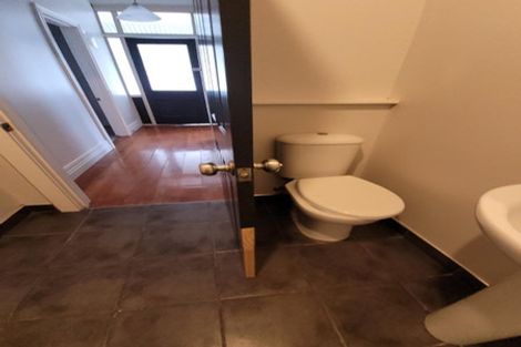 Photo of property in 4/6 Defoe Place, Waltham, Christchurch, 8023