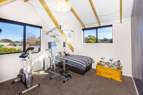 Photo of property in 43 Maclaren Street, Maymorn, Upper Hutt, 5018