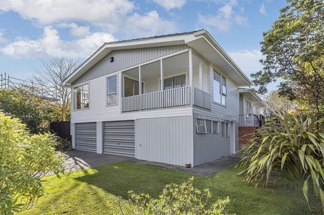 Photo of property in 3 Solander Place, Whitby, Porirua, 5024